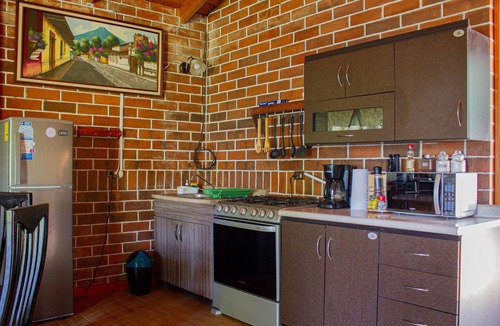 San Pedro La Laguna Villa | Tropical Oasis with Jacuzzi - Lush Garden and Lake View