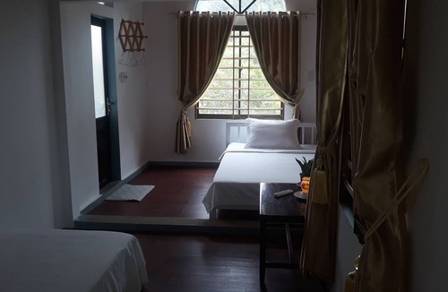 Phong Nha House | Tropical Valley Homestay