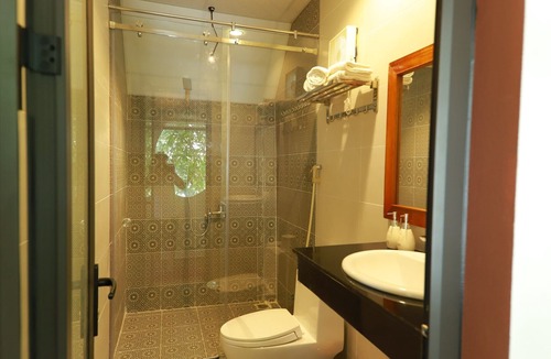 Phong Nha House | Tropical Valley Homestay