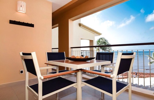 Downtown Condo | True Oceanfront 1 Bd El Faro Great Rates! S308