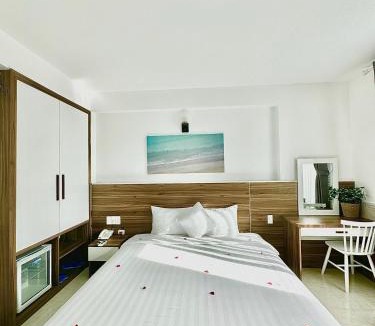 Con Son Hotel | Tuấn Ninh Hotel I