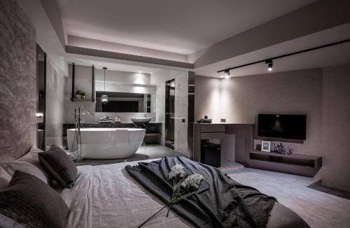 Ruifang House | Two Easy Inn