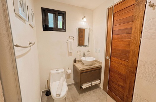 La Veleta Hotel | TWT CONDOS