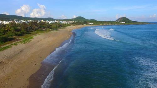 Big Beach House | Tz Shin Resort Hostel