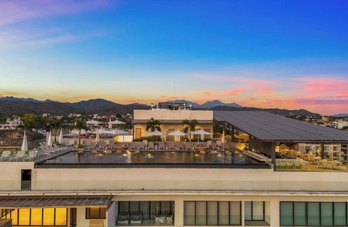 Bucerias Apartment | Udara 2J | 3BR in Bucerías Golden Zone + Beachfront Pools, Spa & Padel