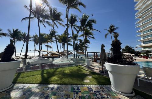 North Hotel Zone Apartment | Unique Luxury Beachfront Home Hotel Zone Beach