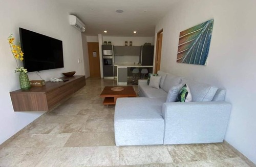 Zazil-ha Apartment | Urban Suites Infinity Pool with ocean views