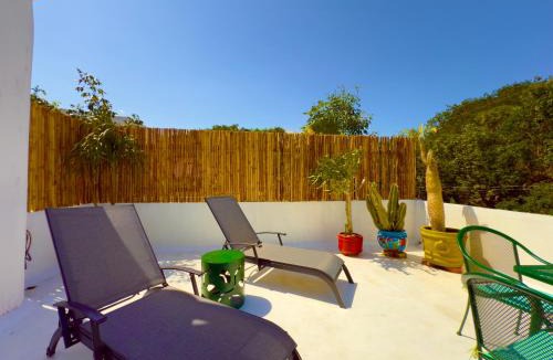 Ejidal Villa | UrbanEden 'Another Day In Paradise'