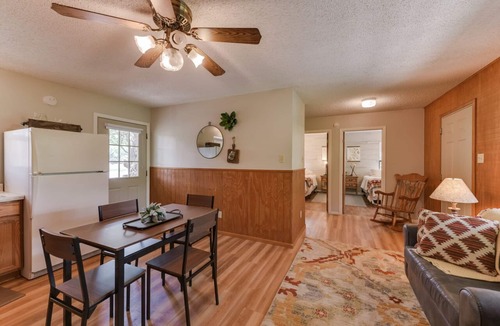 Utopia Cabin | Utopia River Retreat is a secluded paradise nestled along the Sabinal River in the Texas Hill Country.