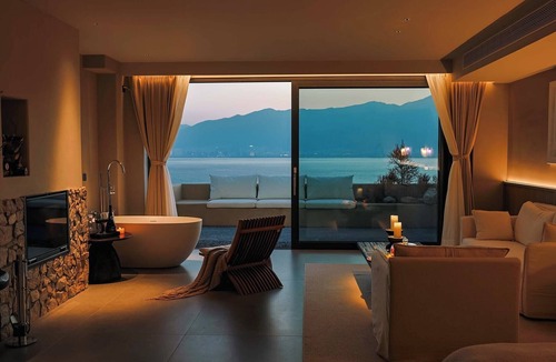 Dali Hotel | Utopia Yueji Art Seaview Designer Meisu