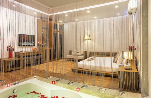 District 5 Hotel | VALENTINE HOTEL