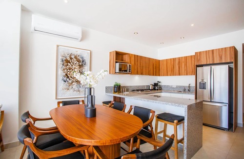 Diaz Ordaz Condo | Versalles Retreat | Modern 2-BR w/Gym & BBQ