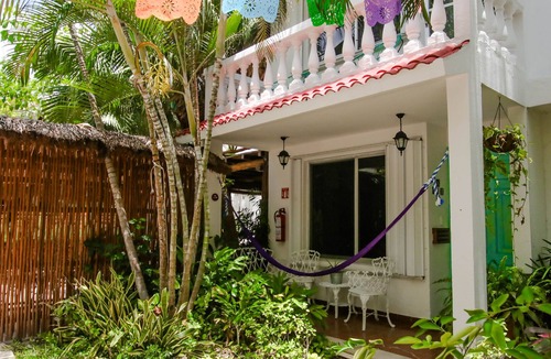 Colonia 10 De Abril Villa | Vibrante Villa de 2 Pisos y 3 Recamaras Cozumel V3