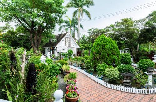 Linluo Villa | Victoria Manor