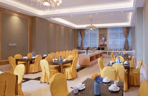 Qiongshan Hotel | Vienna Hotel(HaiKou High Speed Railway East Station)