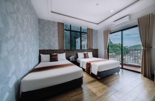Cat Ba Hotel | Viet Hoa Hotel & Residence Cat Ba- Rooftop Pool