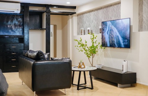 Hoan Kiem Apartment | VietHOME - 202 The Loft for 4 pax