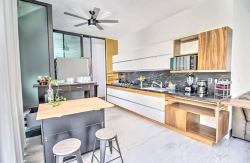 La Cruz de Huanacaxtle House | Villa 124: 6BR w Rooftop Pool & Beach Club Access
