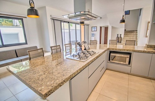 La Cruz de Huanacaxtle Villa | Villa 20: Large Private Pool & Beach Club Access
