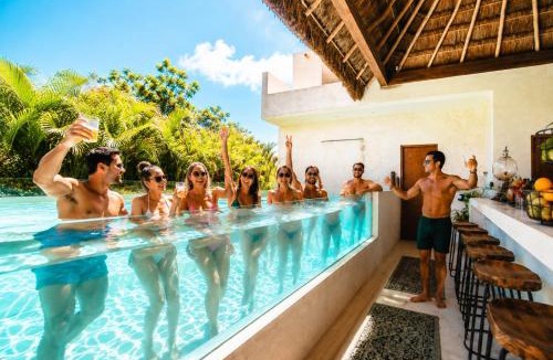 La Veleta Villa | Villa 240m2 - 16 persons - 6 rooms - 2 swimming Pool - 3 Jacuzzis