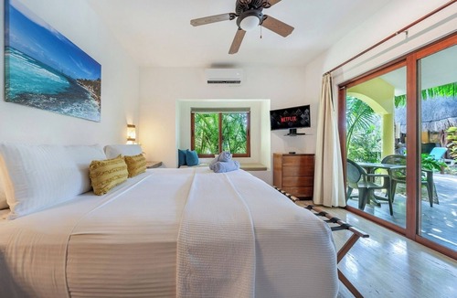 Colonia Salina Chica Apartment | Villa #3 - Isla Retreats | Tropical Gardens + Pool