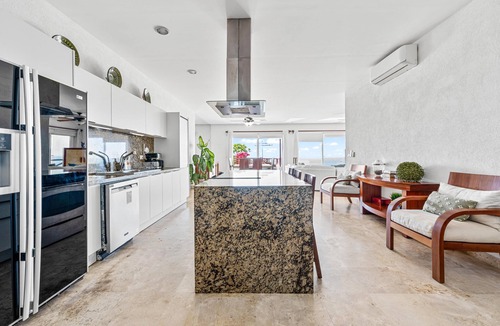 North End Condo | Villa Alhelí | Ocean View 3BR w/Private Pool, Steps to Beach – Sayulita