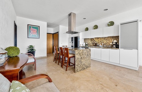 North End Condo | Villa Alhelí | Ocean View 3BR w/Private Pool, Steps to Beach – Sayulita