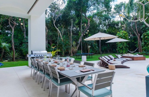 Playacar Villa | Villa Aqua Luxury 5 bdrm Villa in Playa del Carmen with Flex Group Accom (2-12 guests)