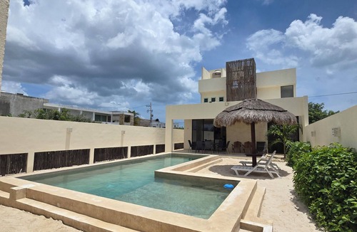 San Benito House | Villa Bélgica : Quiet, equipped and close to the sea with rooftop.