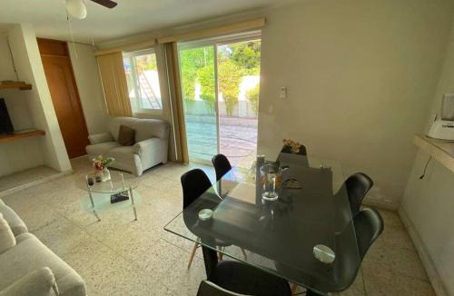 Centro House | Villa con Alberca Privada En Xochitepec