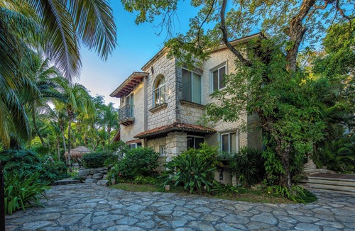 Playacar Villa | Villa Coral - Playacar Private Pool Villa - Walk to Beach - 4BR Sleeps 8