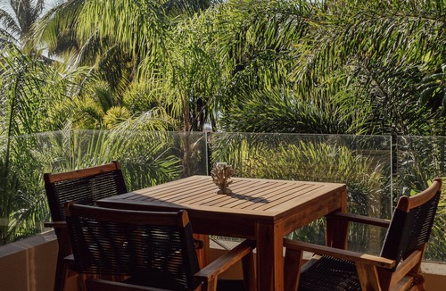 San Francisco Apartment | Villa Dahlia, Luxury Studio, steps from the beach!
