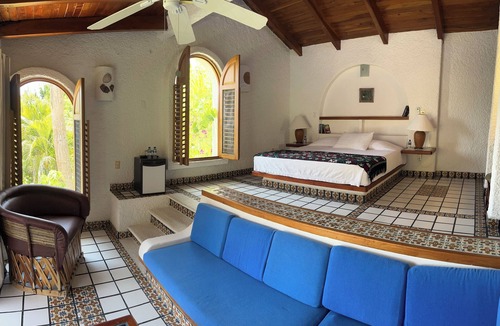 Zihuatanejo Bed & Breakfast | Villa de la Roca