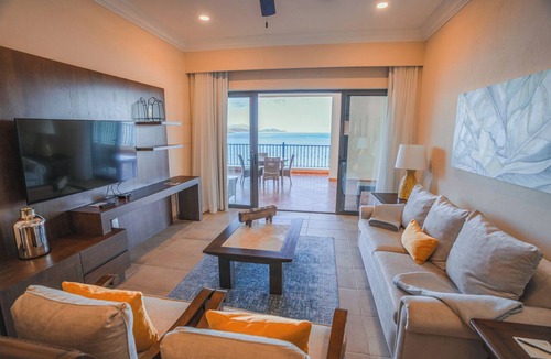 Cabo San Lucas Hotel | Villa Del Palmar Cancun 3 Bedroom Penthouse Ocean Front Loft