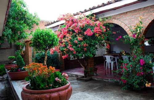 Mascota House | Villa Flores