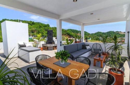 Colima Villa | VILLA GADI - Roof Garden - Pizza Oven - Tiny Pool