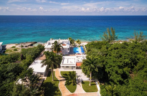Zona Hotelera Norte House | VILLA GRANDE, 4-bedroom Oceanfront Villa in Cozumel México at Villas Santa Pilar