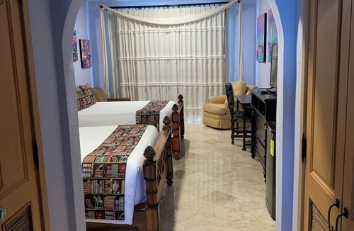El Medano Ejidal Resort | Villa La Estancia Unit # 2805 - B side Jr studio 2Q Beds Beach lux front resort.
