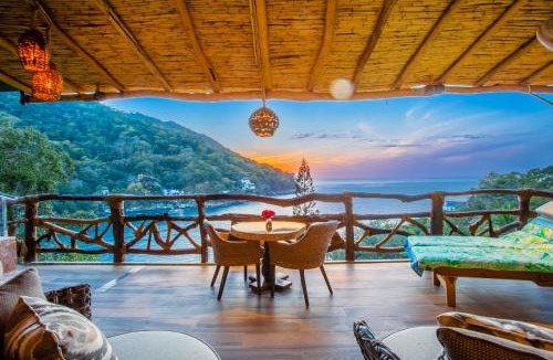 Boca de Tomatlan Hotel | Villa Lala Boutique Hotel Adults Only