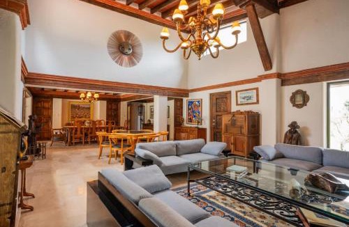 Santo Domingo Villa | Villa magica tepoztlan con alberca jacuzzi y padel