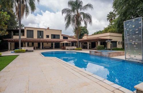Santo Domingo Villa | Villa magica tepoztlan con alberca jacuzzi y padel