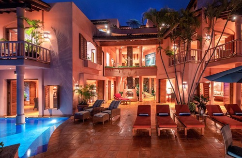 South Shore Hotel Area Villa | Villa Marea Baja (This is directly with the Owner)
