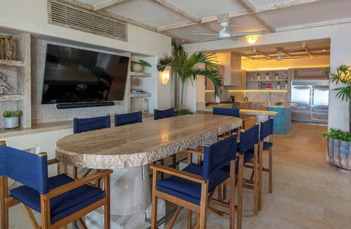 Puerto Aventuras Villa | Villa Ohana | 7BR | Seaside Luxury Retreat