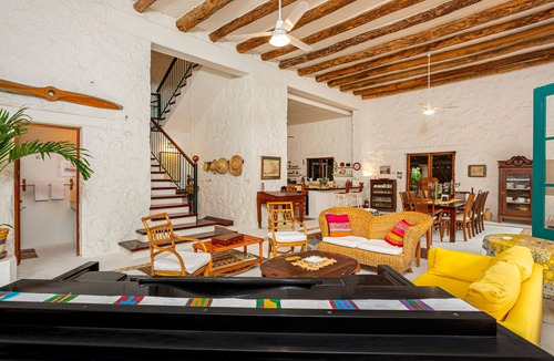 Playacar Fase I Villa | Villa Tambuuco-Classic 6BR- Pool, Rooftop, Kayak & Bicycles