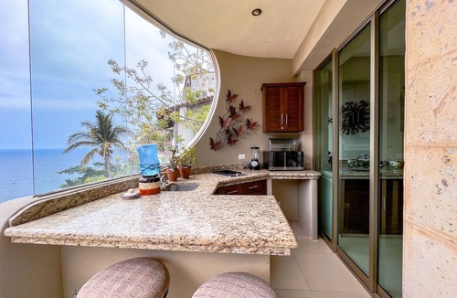 South Shore Hotel Area Condo | VILLAS ALTAS MISMALOYA PH A2 OCEAN VIEW