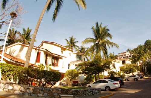Las Hadas Apartment | Villas del Palmar Manzanillo with Beach Club