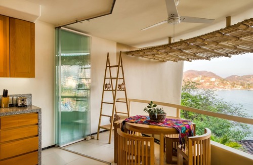 Playa la Madera Condo | Villas Kaukan 101: Waveside Serenity