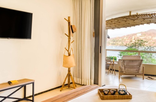 Playa la Madera Condo | Villas Kaukan 101: Waveside Serenity