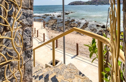 Playa la Madera Condo | Villas KauKan 102: Ocean's Front Row