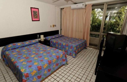 Ixtapa Hotel | Villas Paraiso Hotel/Room 16